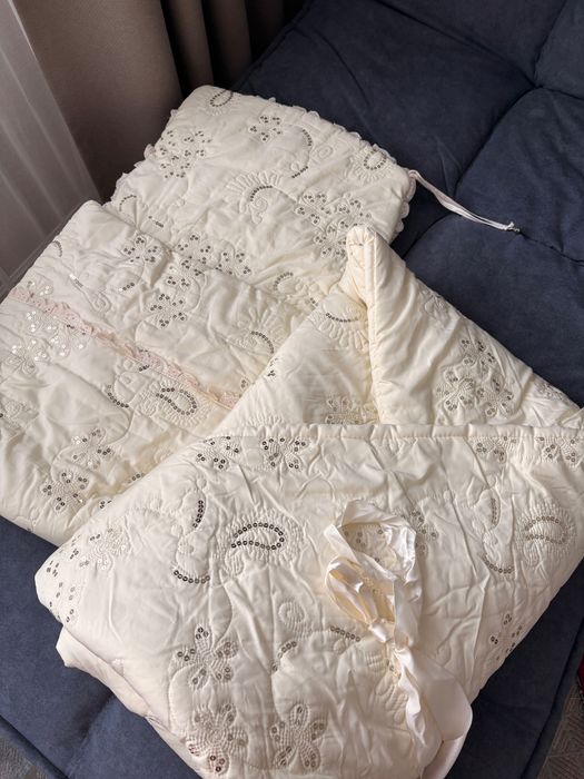 Продам конверт на выписку