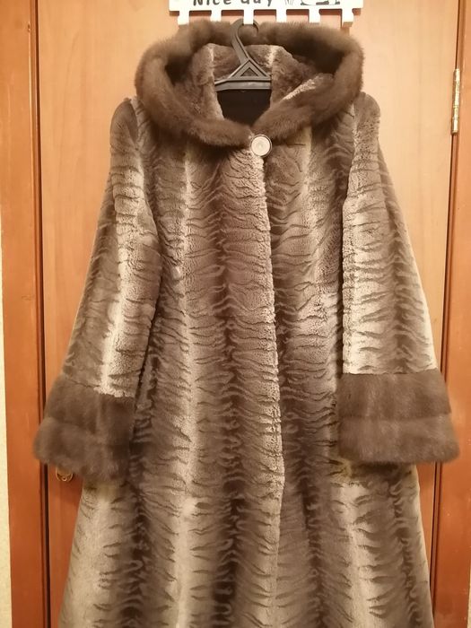 Женская  бобровая шуба