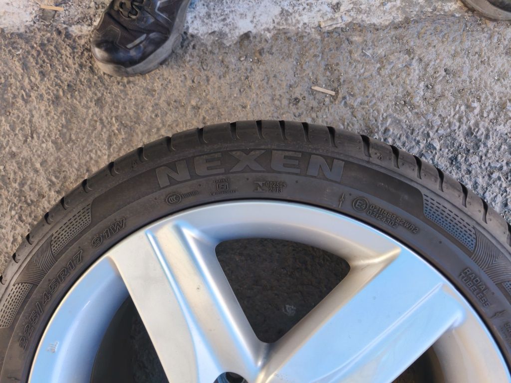 17" оригинални алуминиеви джанти за Toyota Corolla,Auris,Avencis...