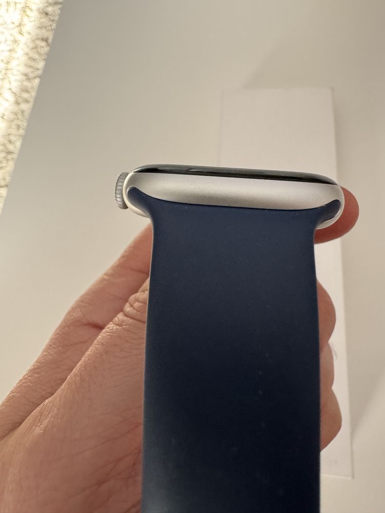 Apple Watch 10 , 46 mm, varianta LTE / GSM