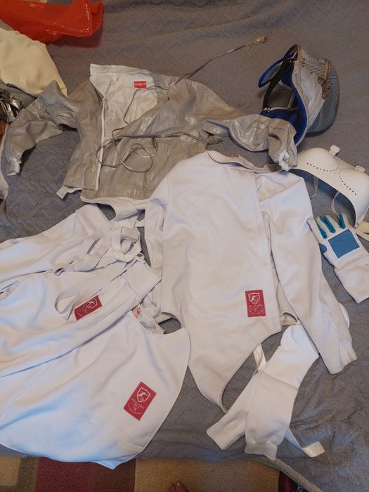 Костюм для профессионального фехтования для 10-11 лет