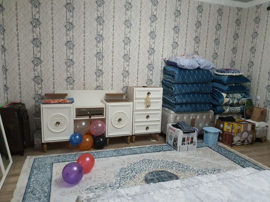 Продам спальный гарнитур Турецкий