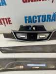 Trimuri ornamente mahon grile aer bord luminate Mercedes W212
