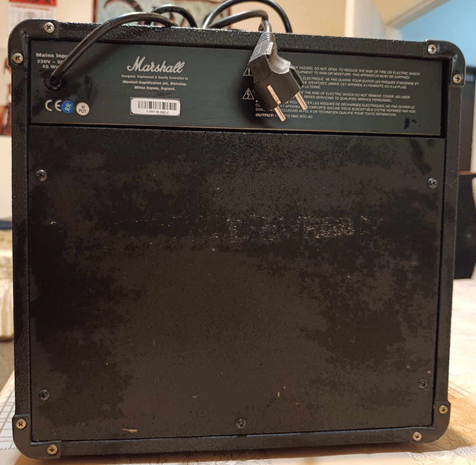 Китарен усилвател Marshall MG 15 CDR