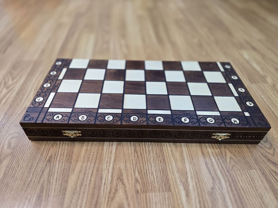 Продам шахматы. Новые.