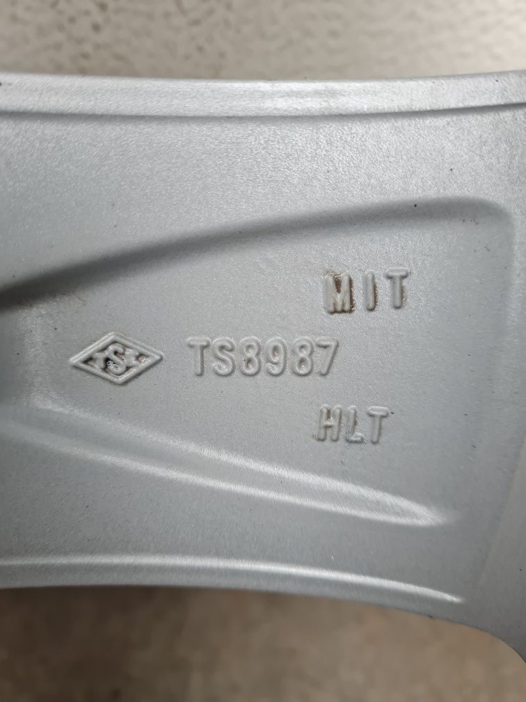 Джанти DEZENT G. за ОПЕЛ ШЕВРОЛЕТ OPEL Chevrolet R17 5x105 ET42 7J