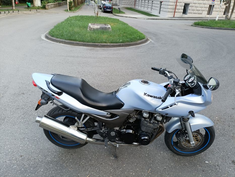 Kawasaki  ZR 7S  doar 33000 km.