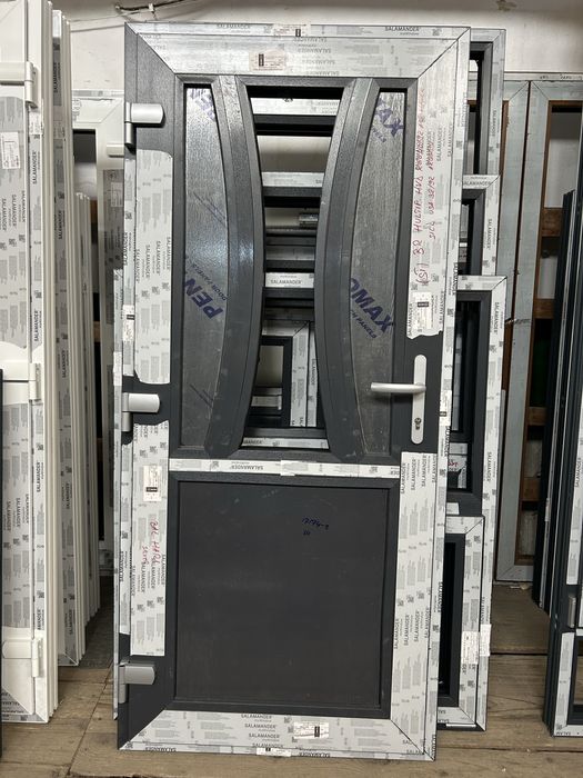 Tamplarie PVC plase insecte ,rulouri ,glisante ,service