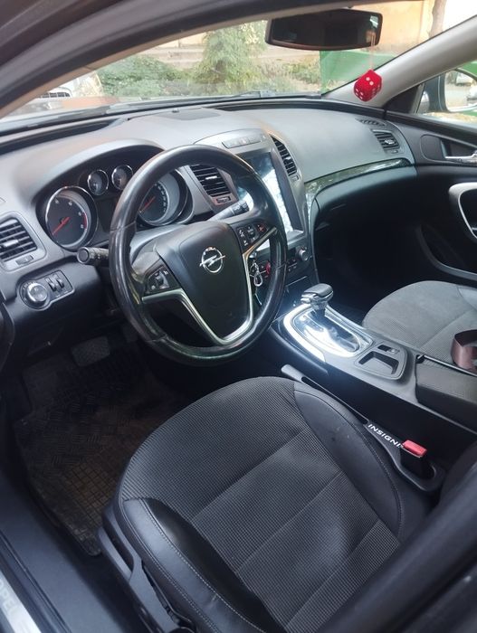 Opel insignia 2.0 160кс.