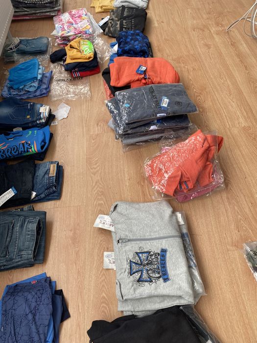 Vând haine noi/ cu eticheta/ diverse