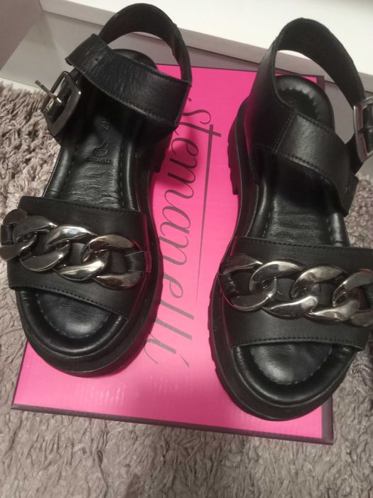 Дамски сандалети