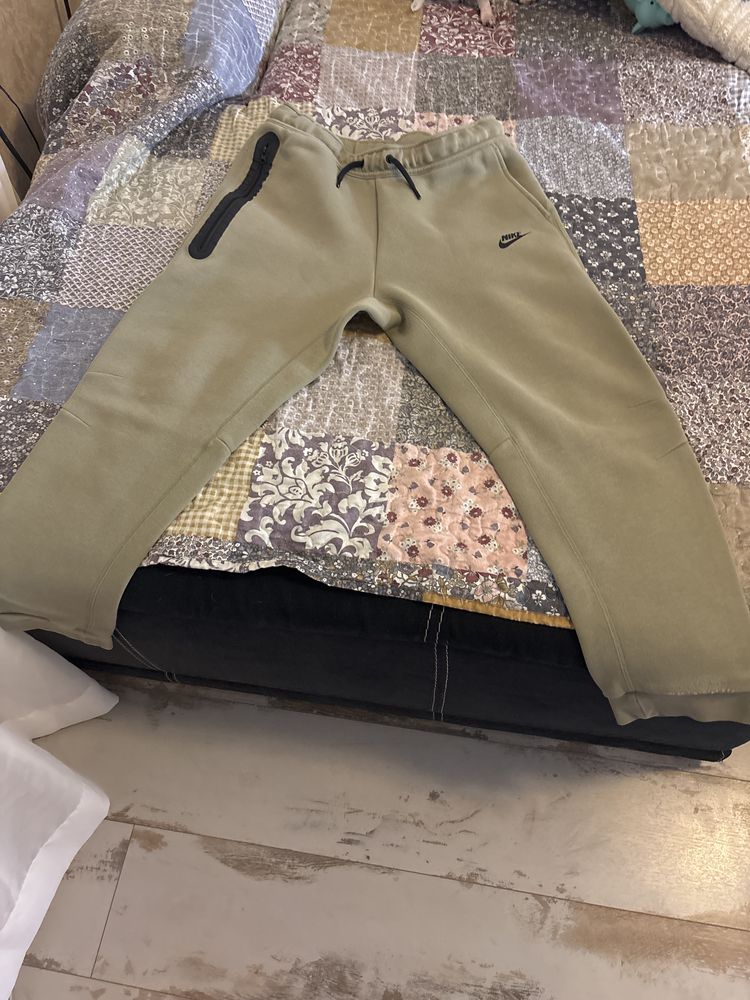 Nike tech fleece