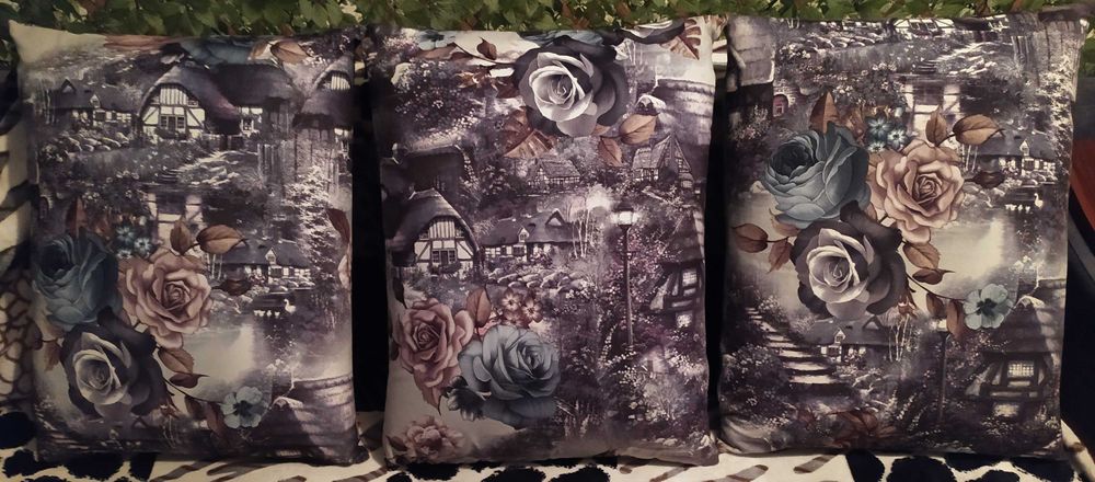 Подушка. Новая! Размер 40см*60см. Есть ДОСТАВКА яндекс. Есть самовывоз