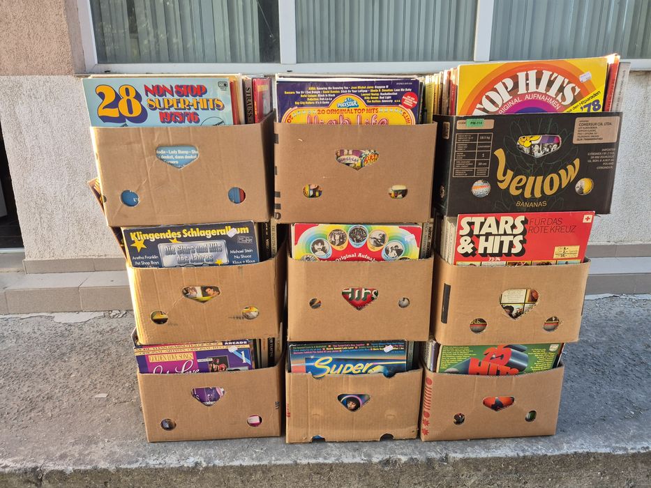 Vând Lot 100lp Discuri Vinil colectie muzica usoara straina mixta