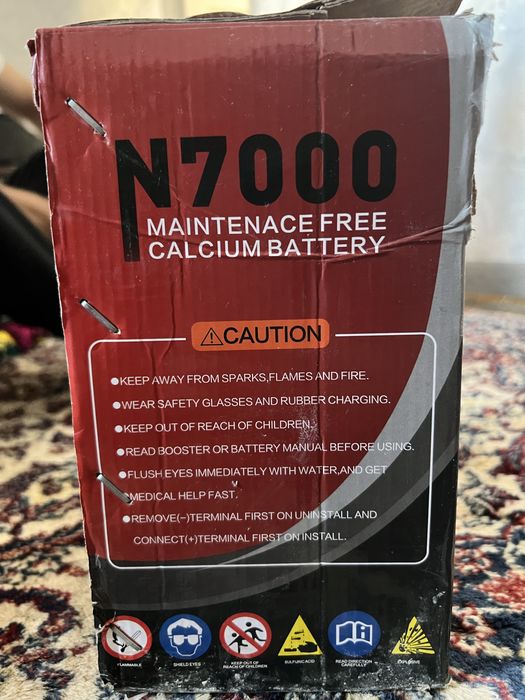 Akumlyatr sotiladi Yengi moshinaga qoyilmagan arginal