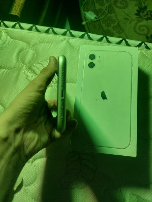 Iphone 11 obmen icloud tushkan