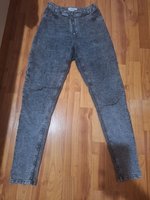 Сиви ежедневни дънки