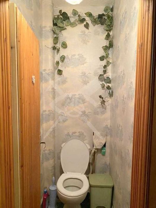 Продава се Тристаен апартамент в Карнобат - 96 кв.м за 553 €/кв.м - Снимка #3