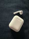 Продаю Беспроводные наушники Apple AirPods