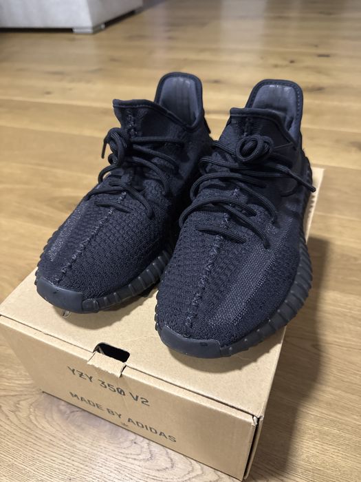 Adidas Yeezy 44 2/3 impecabili