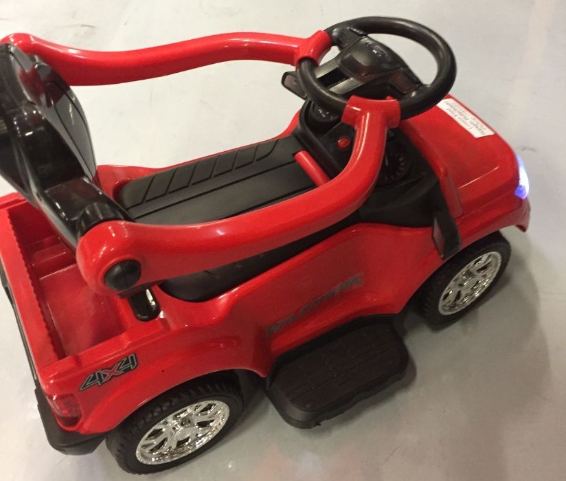 Masinuta electrica pentru copii, cu 3 functii Ford Ranger 35W #RED