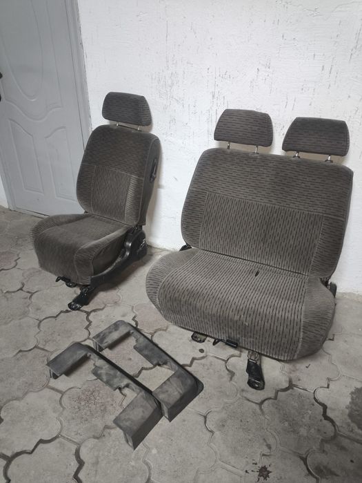 Сиденья таета хайс