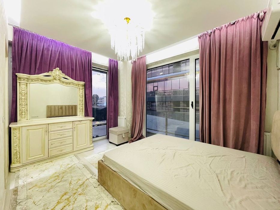 Zarafshon City Продается 4 комнатная квартира ремонт Бобура Яккасарай