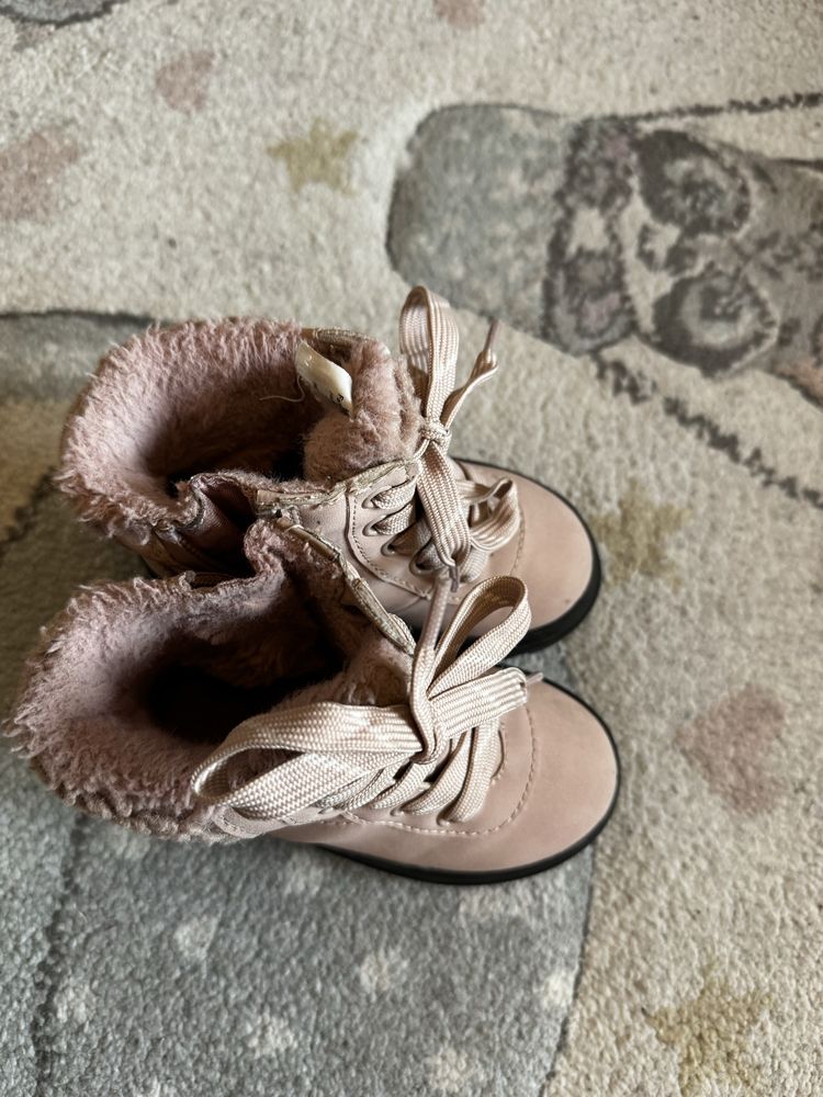 Ghetute H&m marimea 22