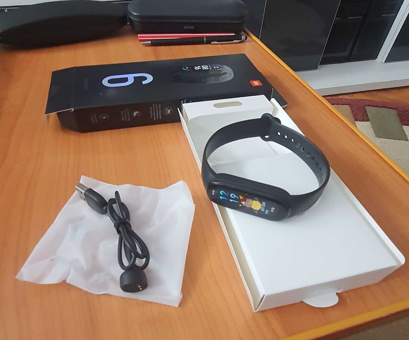 Bratara Fitness Xiaomi Mi Band 6, pachet complet