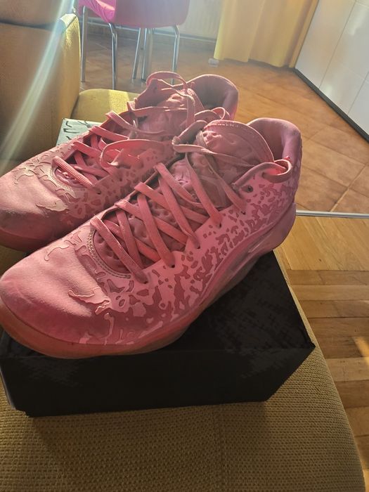 Vând Adidasi Jordan Zion 3 "Pink Lotus"