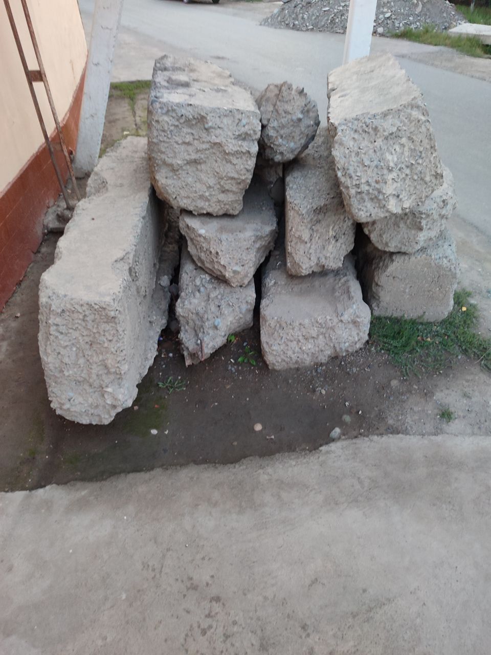 Beton bor sotoladi