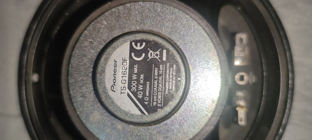 Продам колонки два комплекта