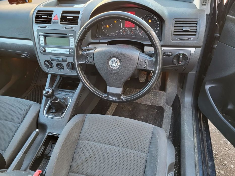 Haion spate /Bara spate/stop stanga-dreapta Volkswagen Golf 5 Hatchback