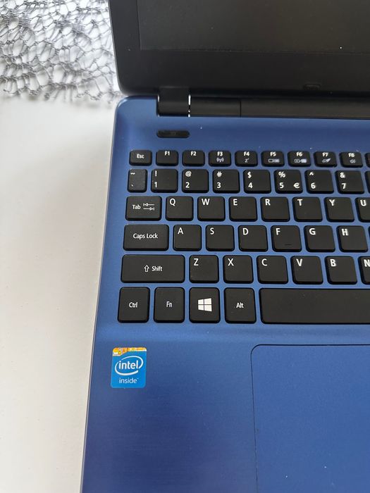 laptop acer albastru