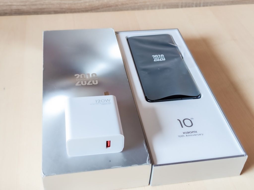 Xiaomi Mi 10 Ultra Комплект