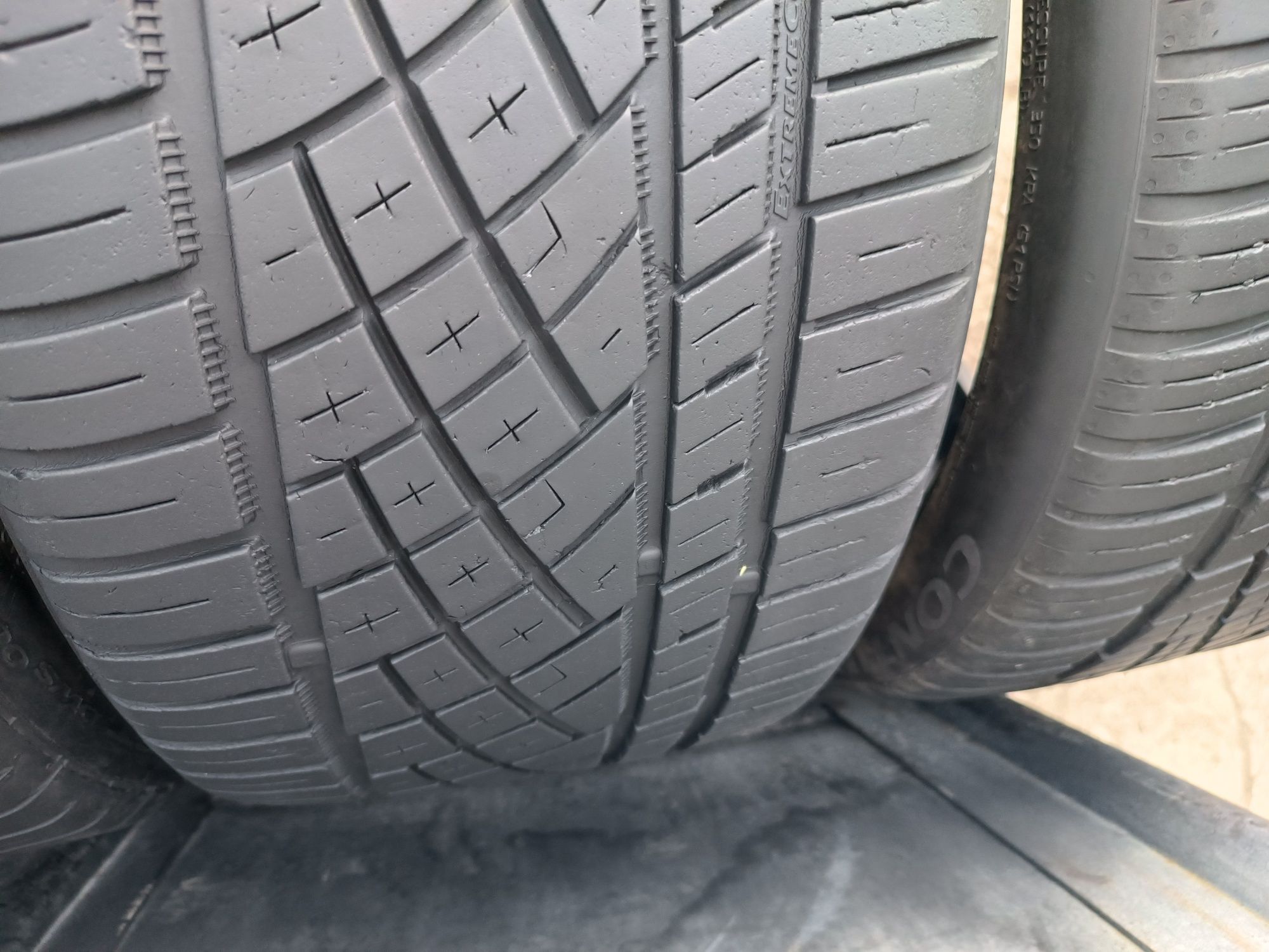 255/35/20 Continental