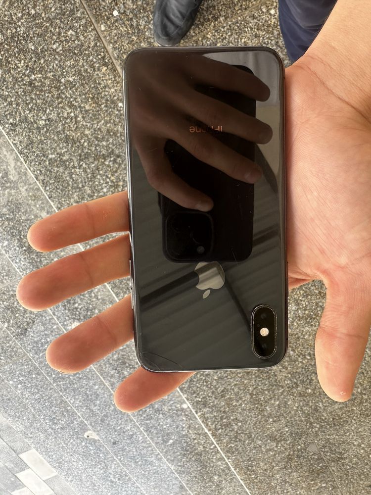 Iphone Xs  sotiladi