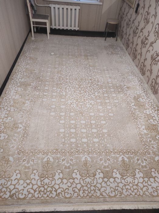 Продам Ковер Красивый!!!