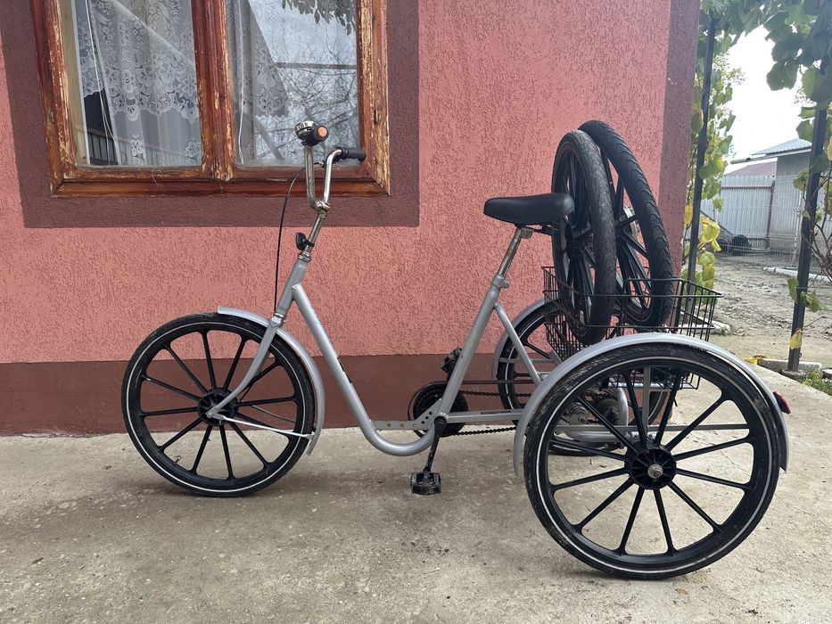 Triciclu pentru adulti