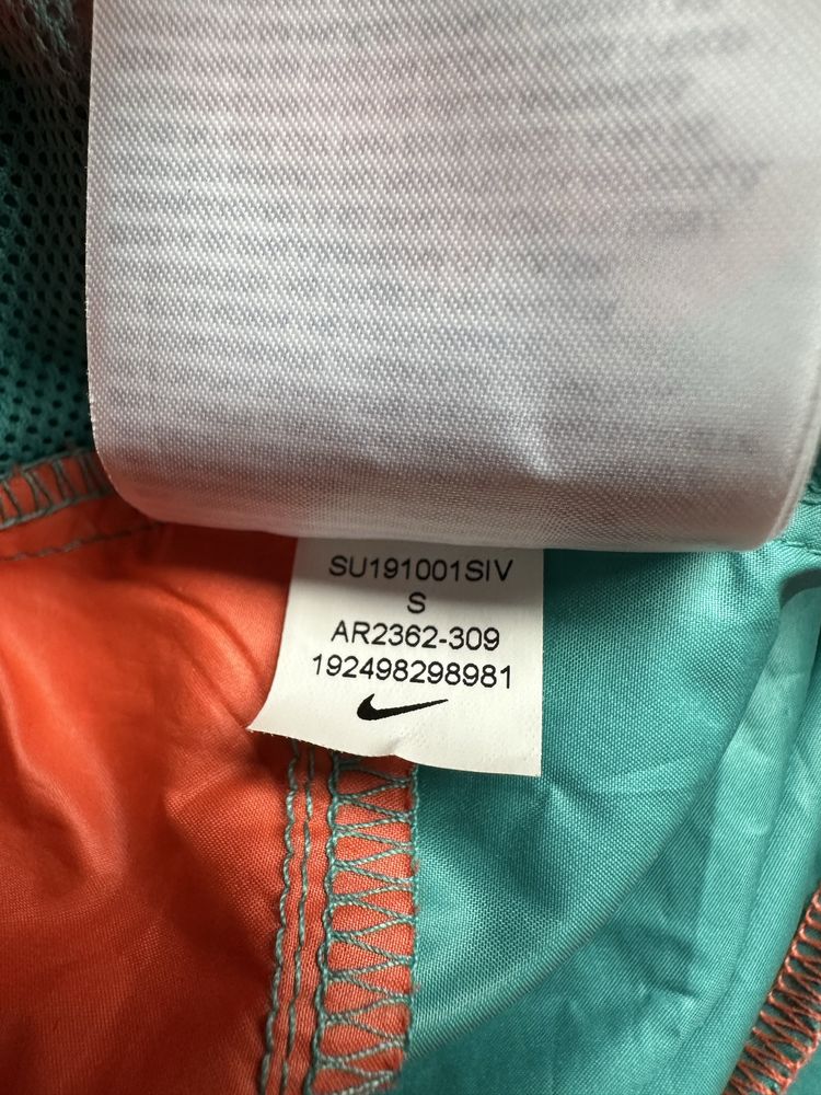 Nike original дамски къси гащи шорти.S