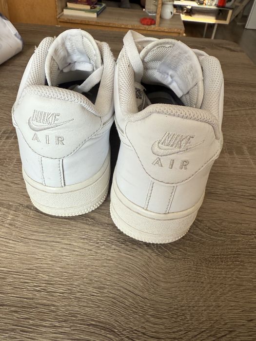 NIKE AIR FORCE номер 40  US7 UK6