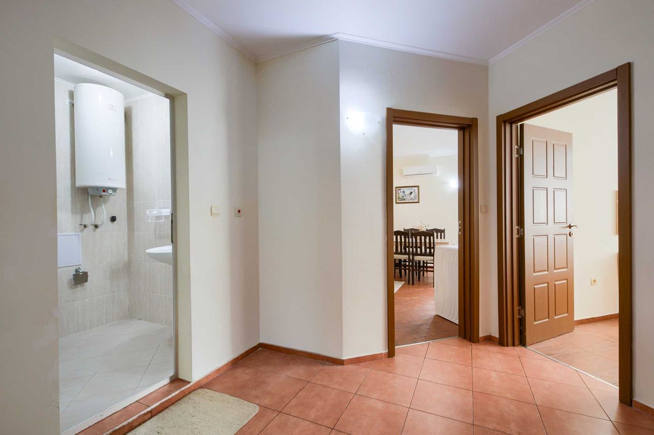 Продава се Двустаен апартамент в Несебър - 79 кв.м за 1066 €/кв.м - Снимка #5