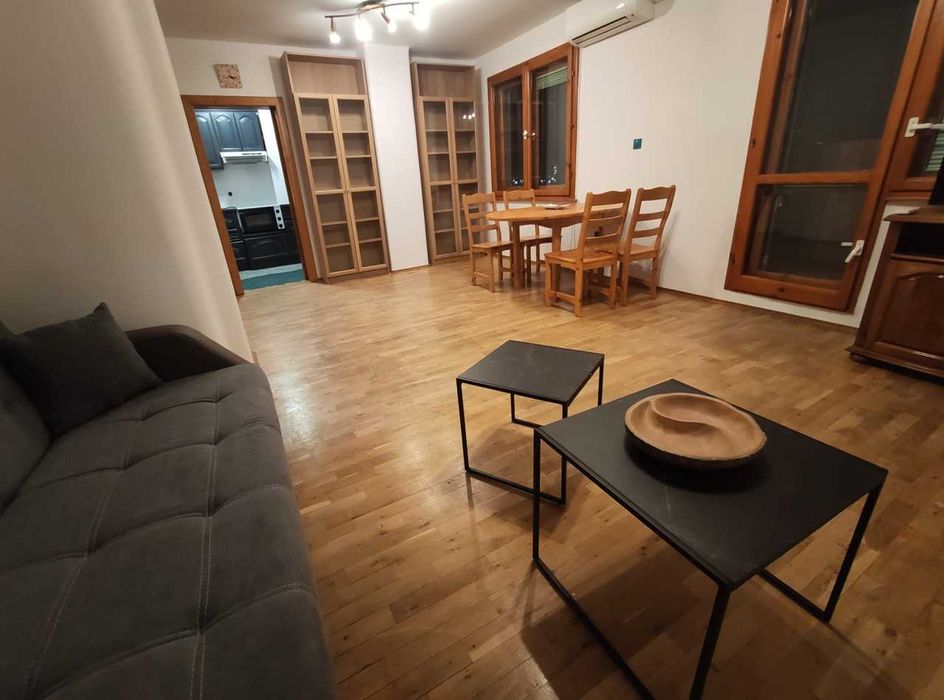 Дава се под наем Двустаен апартамент в Пловдив, Изгрев - 70 кв.м за 275 € - Снимка #3