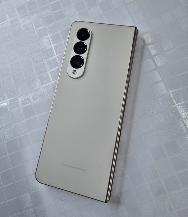 Samsung  galaxy Fold 4 12/256 gb
