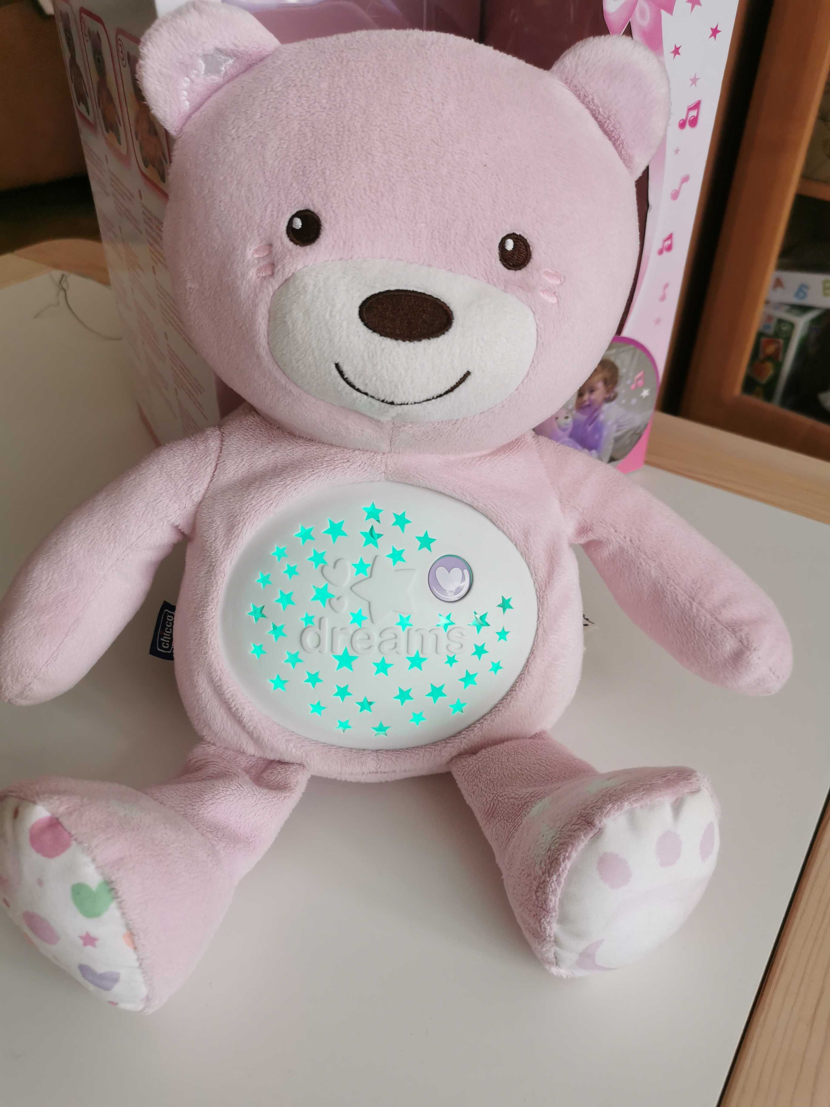 Chicco плюшено мече прожектор с мелодии

20 лв.