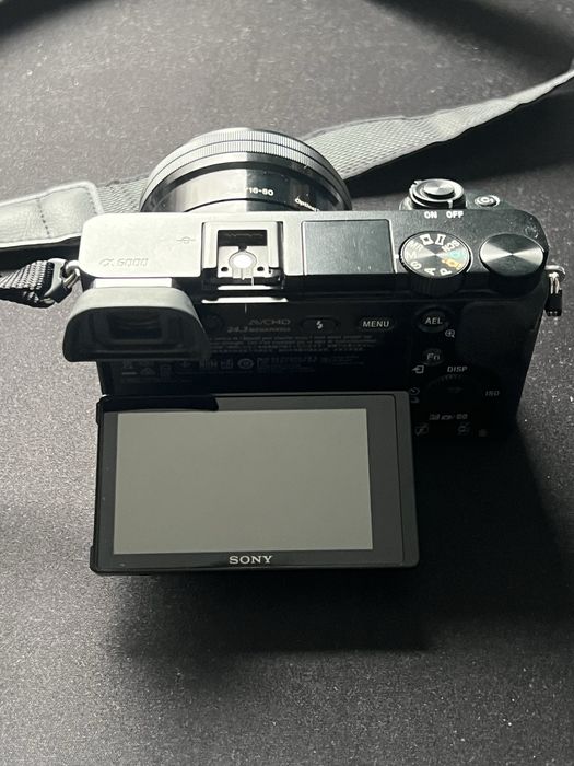 Sony a6000 +16-50mm