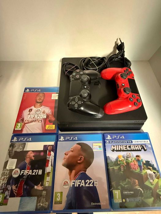 Playstation 4 slim 1TB ,4 игри,два джийстика