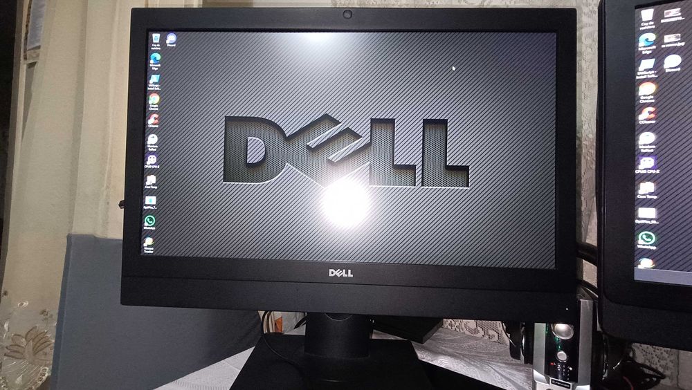 Dell optiplex 7440 all-in-one + tastatura mecanica si mouse gaming