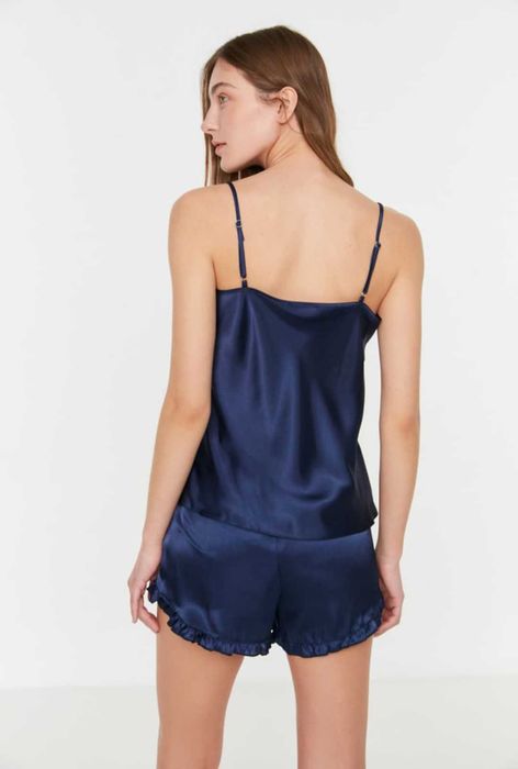 Pijama din satin Trendyol NOUA, cu eticheta, marime XS