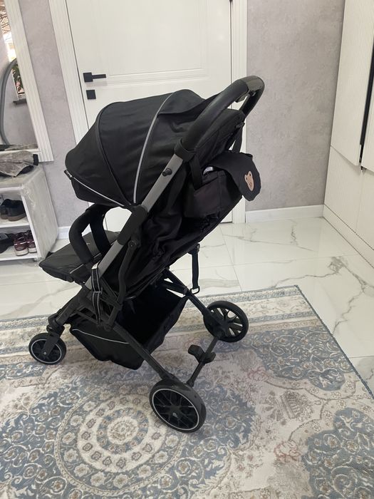 Продам прогулочную коляску Kidilo